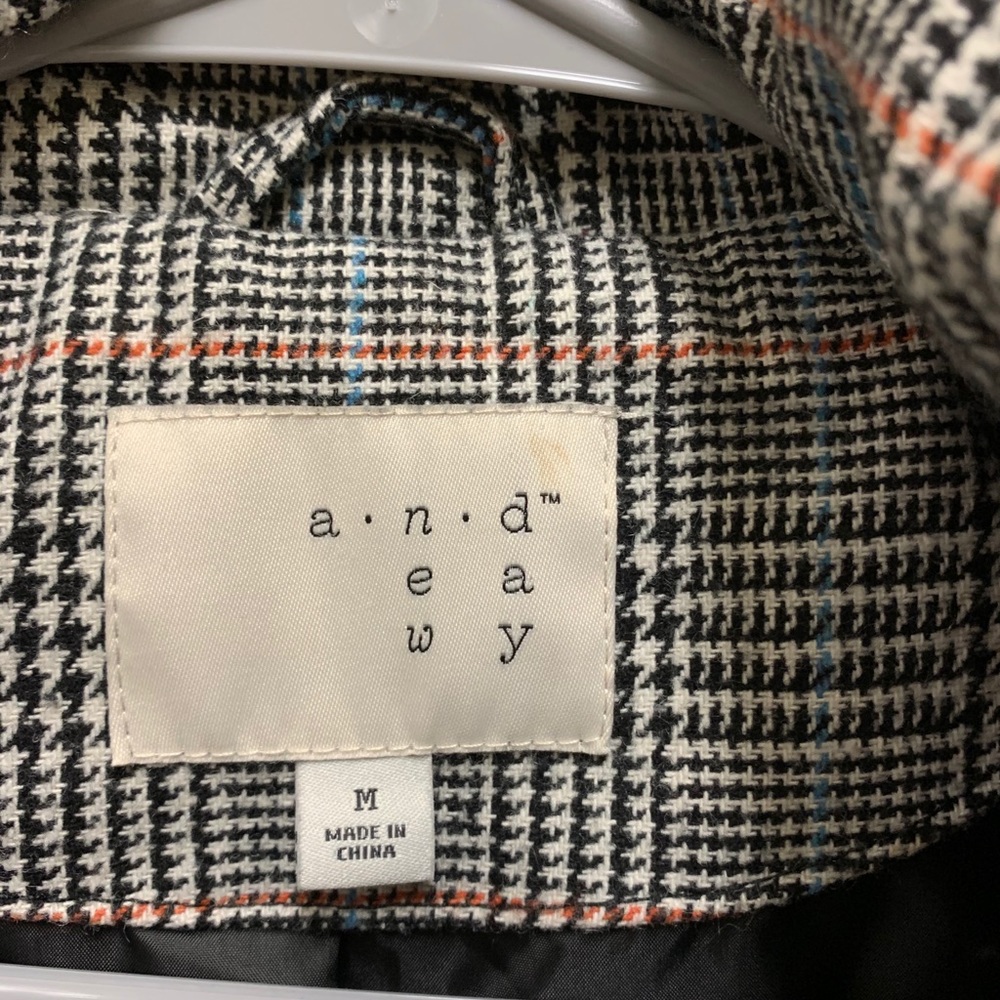 Jacket - Picture 2 of 7